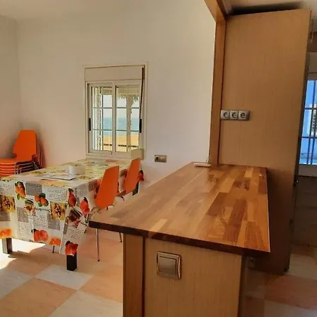 Apartman Pos, Pesquero En Primera Linea
